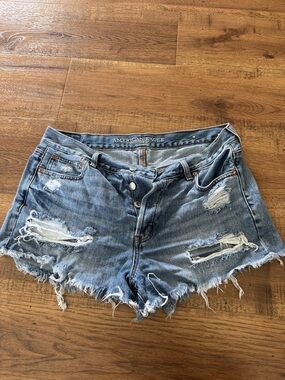 American Eagle Outfitters Light Blue Distressed Denim Cutoff Shorts